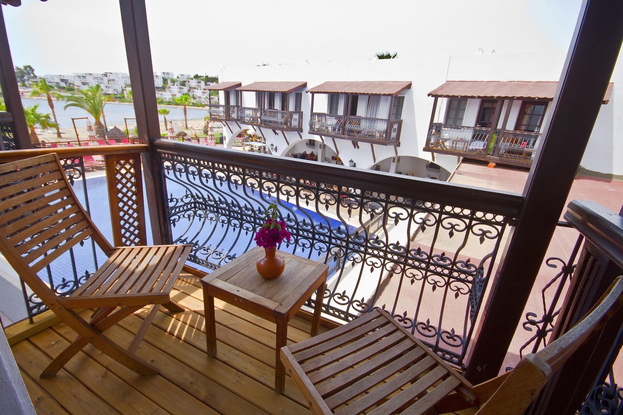Costa Bitezhan Hotel Exteriér fotografie